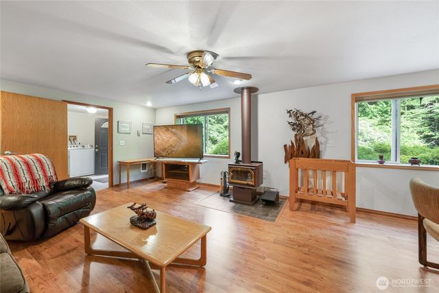 14223 Anatevka Lane SE, Olalla, WA 98359