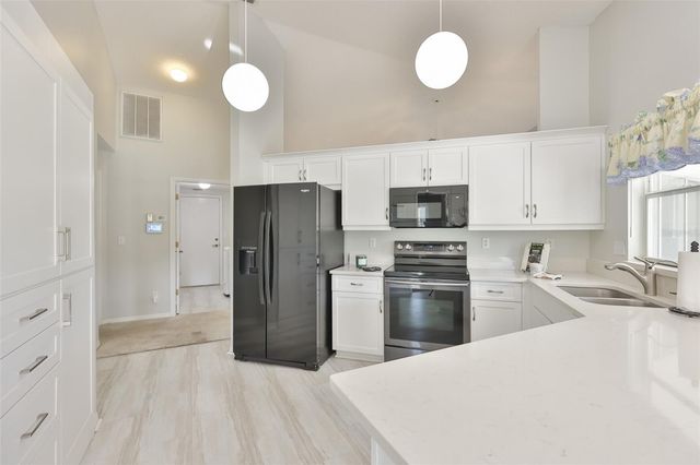 2333 E DEL WEBB BOULEVARD, Sun City Center, FL 33573