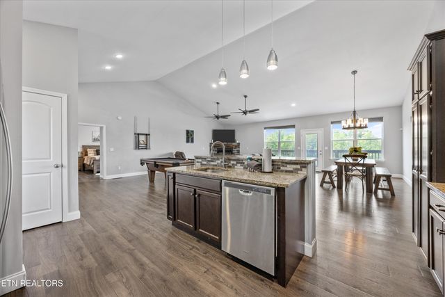 3558 Bohanan Top Rd, Sevierville, TN 37876