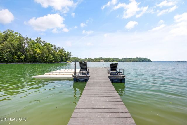 3558 Bohanan Top Rd, Sevierville, TN 37876