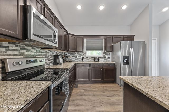 3558 Bohanan Top Rd, Sevierville, TN 37876