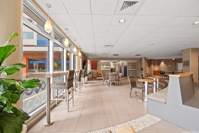 801 South Street 526, Honolulu, HI 96813