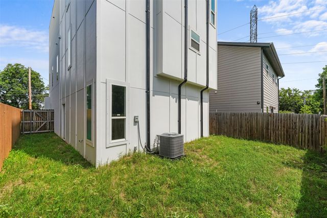 3142 Harmon Street, Dallas, TX 75215