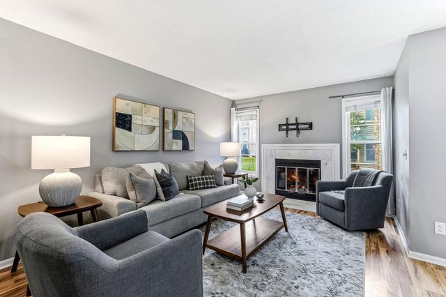 7291 Penny Hill Road, Eden Prairie, MN 55346