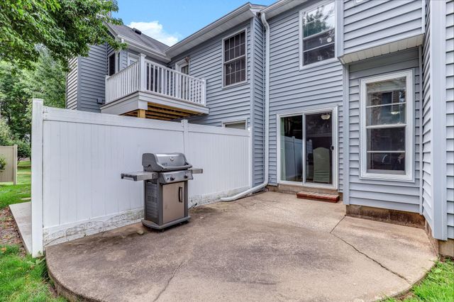 7291 Penny Hill Road, Eden Prairie, MN 55346