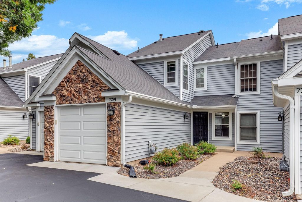 7291 Penny Hill Road, Eden Prairie, MN 55346