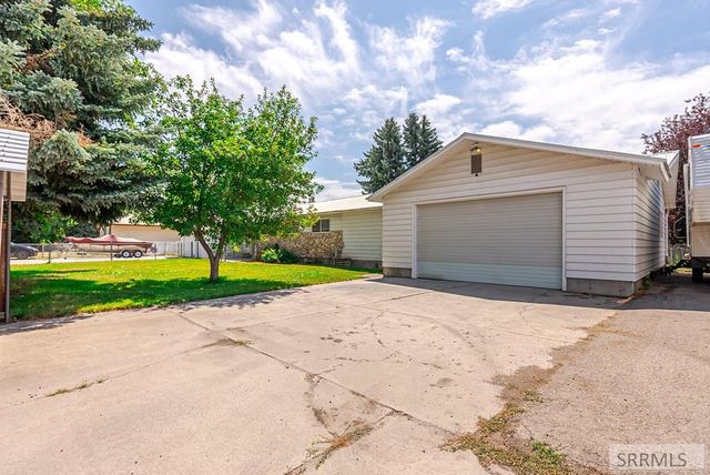 3120 E Iona Road, Idaho Falls, ID 83401