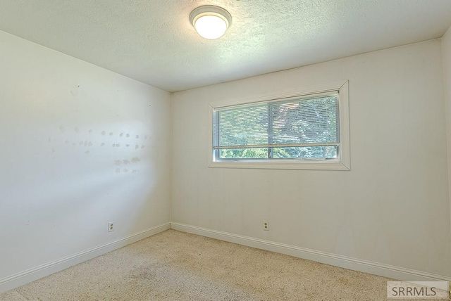 3120 E Iona Road, Idaho Falls, ID 83401