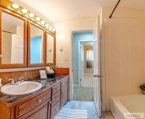 3120 E Iona Road, Idaho Falls, ID 83401