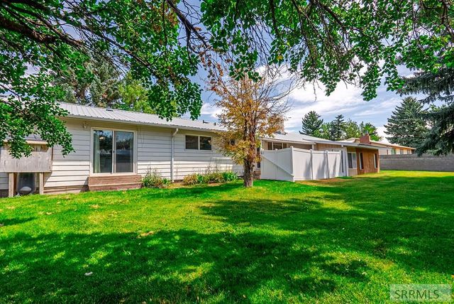 3120 E Iona Road, Idaho Falls, ID 83401