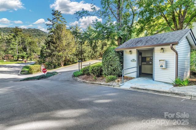 103 Cimarron Drive, Asheville, NC 28803