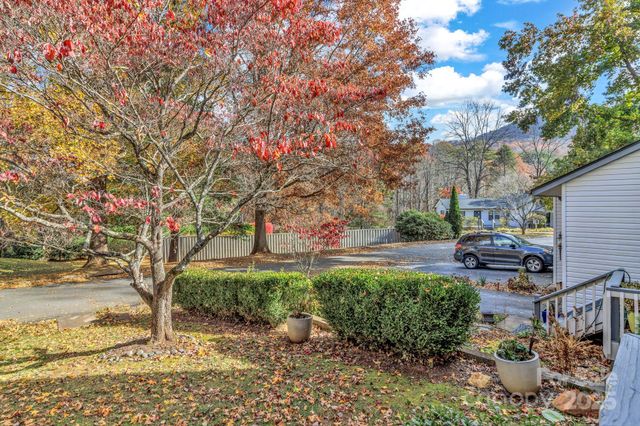 103 Cimarron Drive, Asheville, NC 28803