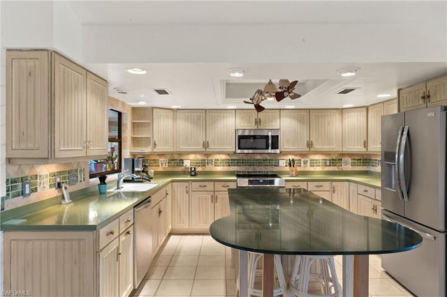 2999 Twin Ponds DR, Sanibel, FL 33957
