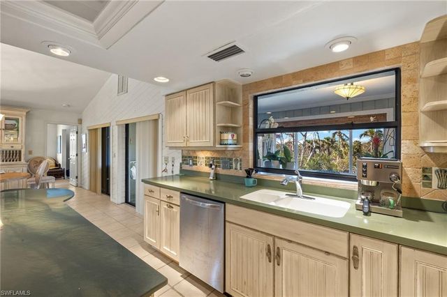 2999 Twin Ponds DR, Sanibel, FL 33957