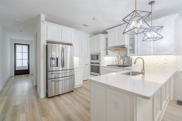 2340 Willow Garden Drive, Little Elm, TX 75068