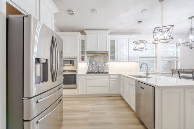 2340 Willow Garden Drive, Little Elm, TX 75068