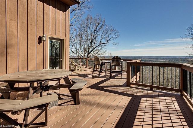 2168 Sierra Trace Road, Denton, NC 27239