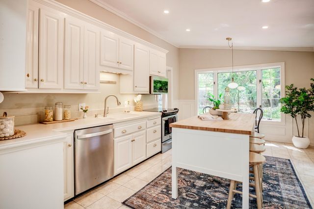 15319 Lake Street Extension, Minnetonka, MN 55345