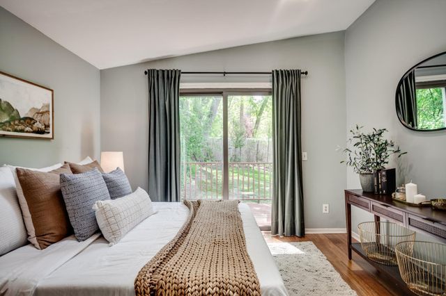 15319 Lake Street Extension, Minnetonka, MN 55345
