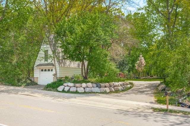 15319 Lake Street Extension, Minnetonka, MN 55345