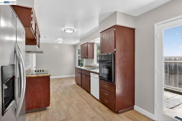 1499 Cathy Way, Hayward, CA 94545