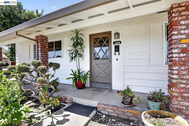 1499 Cathy Way, Hayward, CA 94545