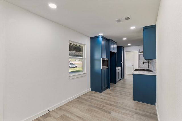 912 Wilkinson Drive, Mesquite, TX 75149