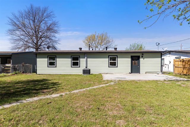 912 Wilkinson Drive, Mesquite, TX 75149