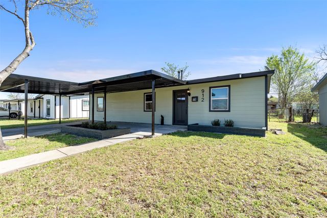 912 Wilkinson Drive, Mesquite, TX 75149