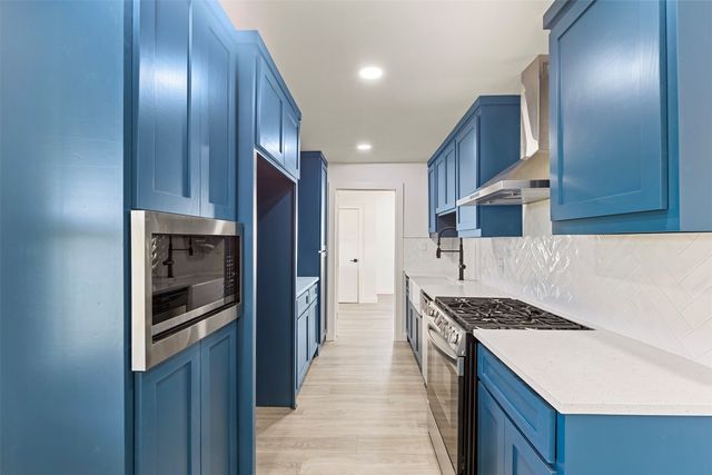 912 Wilkinson Drive, Mesquite, TX 75149