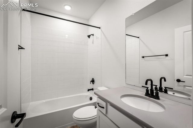 9256 Wolf Valley Drive, Colorado Springs, CO 80924