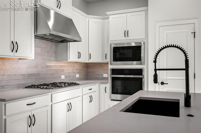 9256 Wolf Valley Drive, Colorado Springs, CO 80924