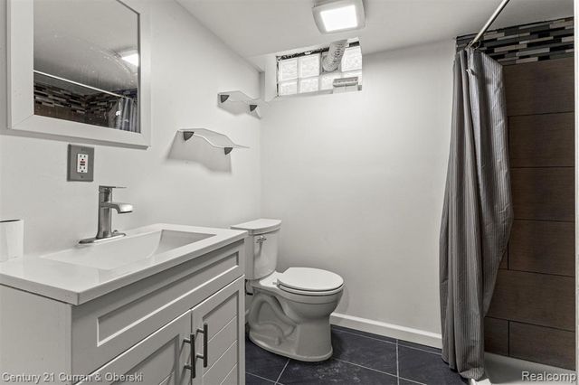 15805 Lindsay Street, Detroit, MI 48227