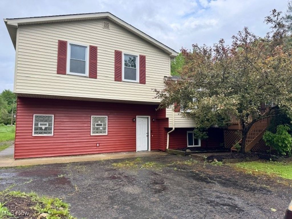 16949 Ravenna Road, Chagrin Falls, OH 44023