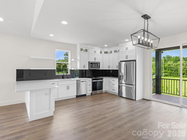 27 Klimovych Road, Hendersonville, NC 28792
