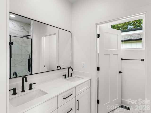 27 Klimovych Road, Hendersonville, NC 28792