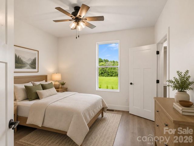 27 Klimovych Road, Hendersonville, NC 28792