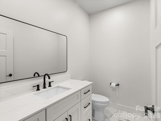 27 Klimovych Road, Hendersonville, NC 28792