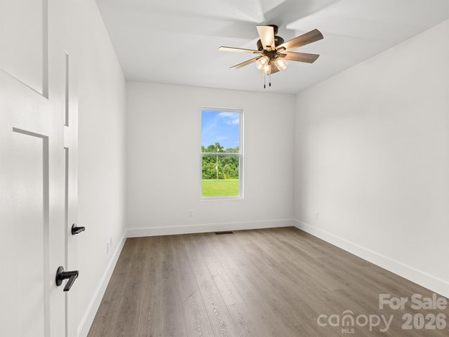 27 Klimovych Road, Hendersonville, NC 28792