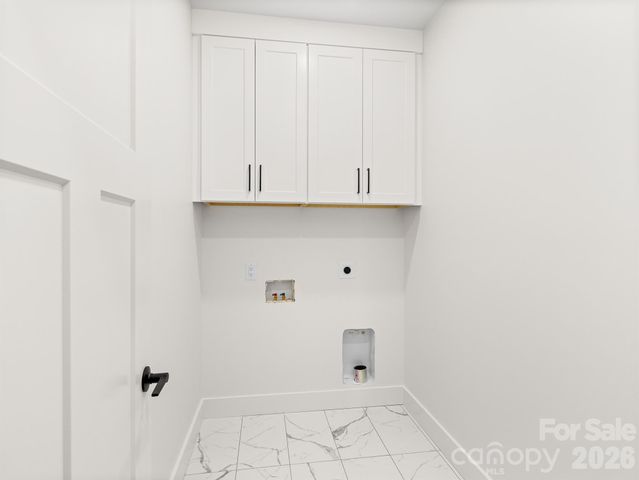 27 Klimovych Road, Hendersonville, NC 28792