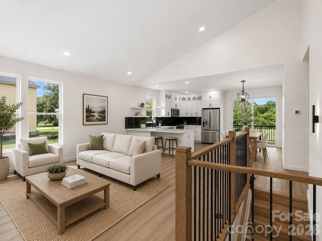 27 Klimovych Road, Hendersonville, NC 28792