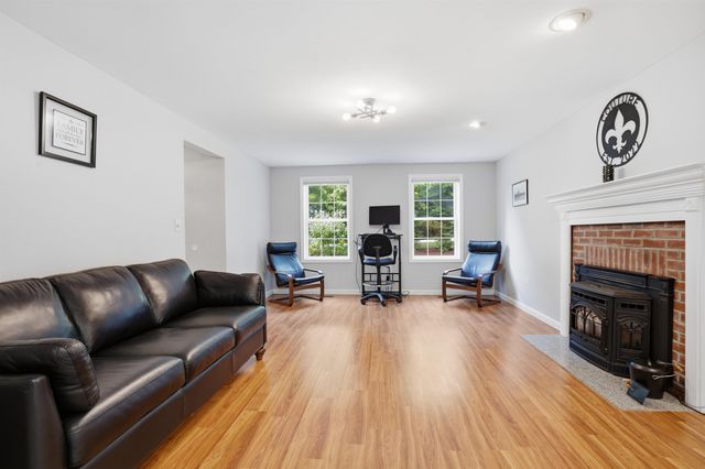 7 Westview Road, Brookline, NH 03033