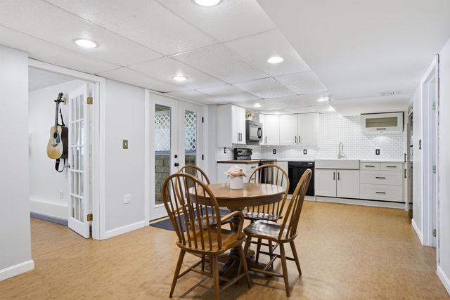 7 Westview Road, Brookline, NH 03033