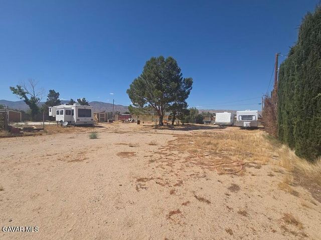 900 Fristad Street, Mojave, CA 93501