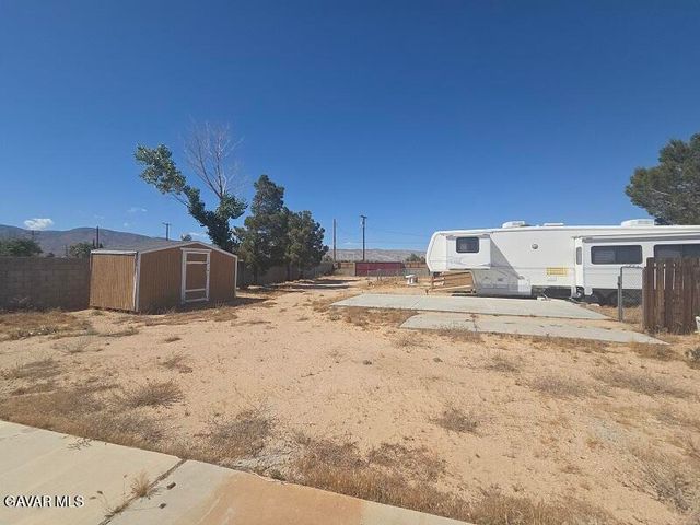 900 Fristad Street, Mojave, CA 93501