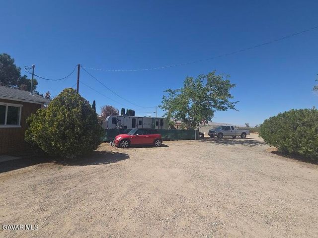 900 Fristad Street, Mojave, CA 93501