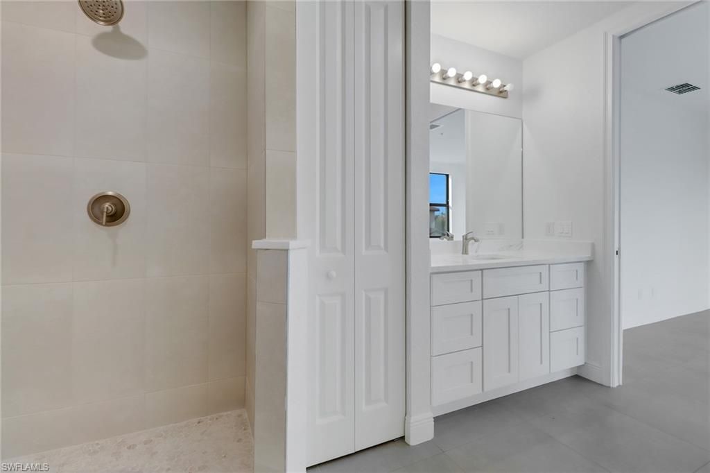 Image 19 of property listing at 1803 Samantha Gayle WAY 208, Cape Coral, FL 33914