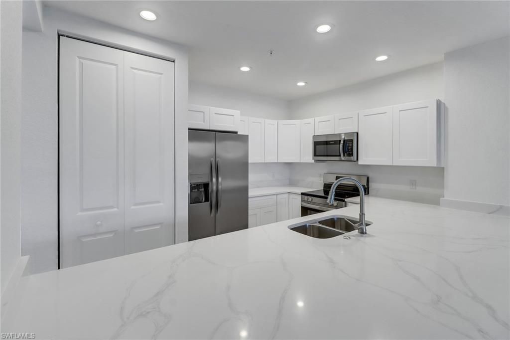 Image 9 of property listing at 1803 Samantha Gayle WAY 208, Cape Coral, FL 33914