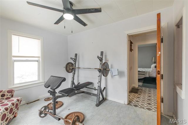 2300 Agnes Street, Alton, IL 62002