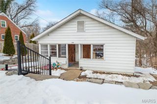 2300 Agnes Street, Alton, IL 62002